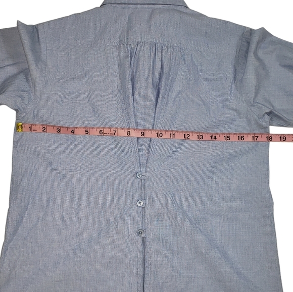 CAbi Blue Oxford Shirt Size Small Button Up Pintuck Pleated Tailored Career Work - Picture 13 of 13